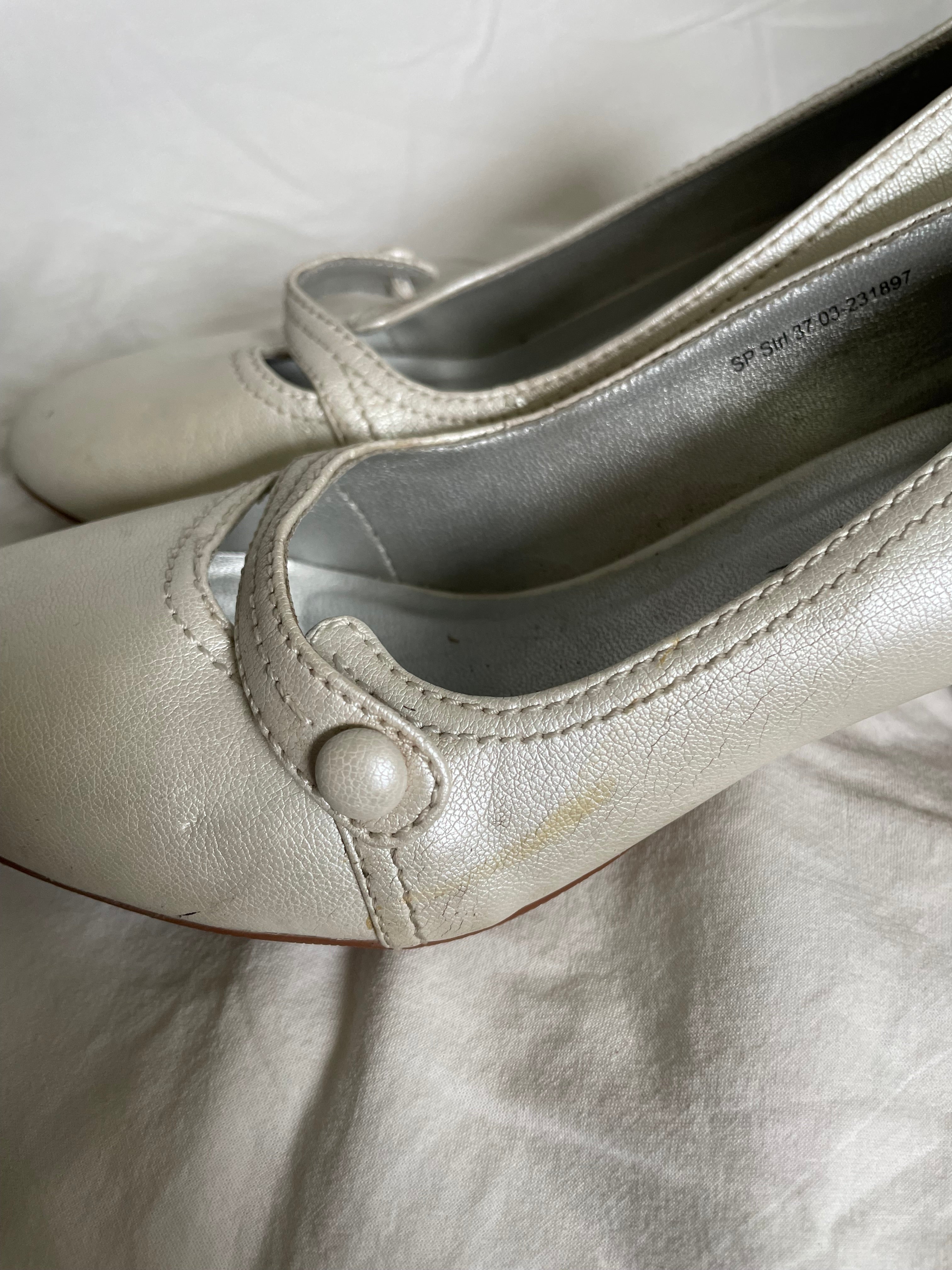 Vintage Mary Jane White Heels
